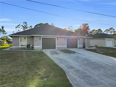 4713/4715 28th ST SW LEHIGH ACRES FL