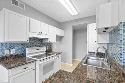 7905 Preserve CIR 126 #126 NAPLES FL