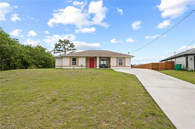 5011 Dania CIR LABELLE FL