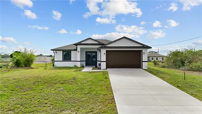 8033 Oakleaf CIR LABELLE FL