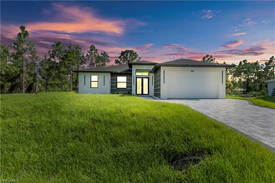 204 E 10th ST LEHIGH ACRES FL