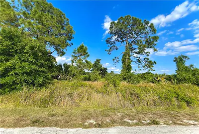 18 Roosevelt AVE LEHIGH ACRES FL