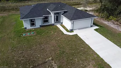 1021 Pilgrim ST E LEHIGH ACRES FL