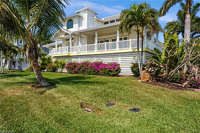 2193 Macadamia ST ST. JAMES CITY FL