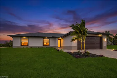 924 NE 20th ST CAPE CORAL FL