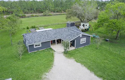 2210 20th AVE NE NAPLES FL