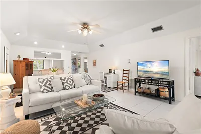 1833 Courtyard WAY E204 #E204 NAPLES FL