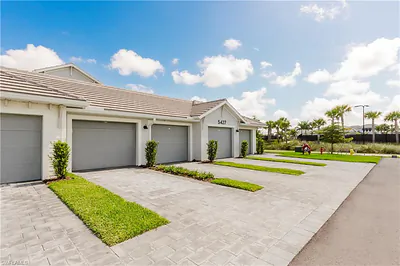 5427 Double Eagle CIR 2815 #2815 AVE MARIA FL