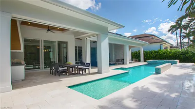 700 Wedge DR NAPLES FL