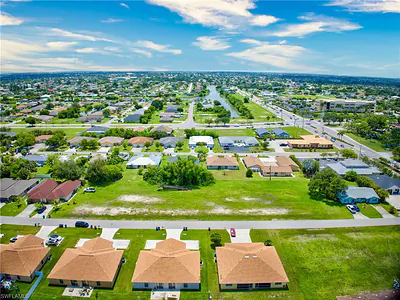 1302, 1216, 1222 SE 8th PL CAPE CORAL FL