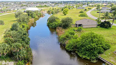 523 NW 19th PL CAPE CORAL FL