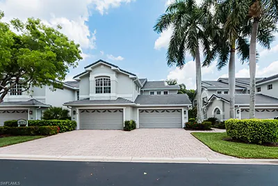 6015 Pinnacle LN 5 #5 NAPLES FL