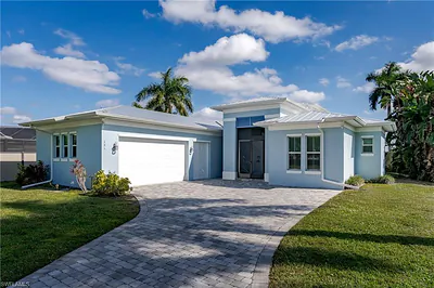 121 Newport DR NAPLES FL