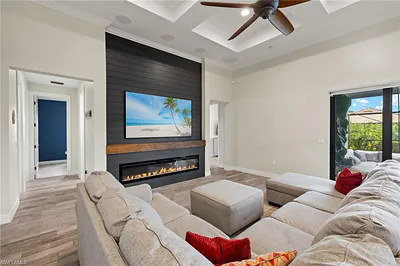 4424 Owens WAY AVE MARIA FL