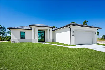 2012 Jackson AVE ALVA FL