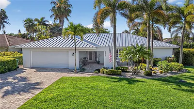 2424 Longboat DR NAPLES FL