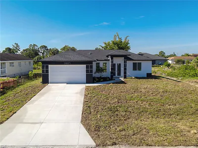 3907 21st ST SW LEHIGH ACRES FL