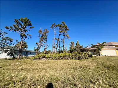 84 Fairway RD ROTONDA WEST FL