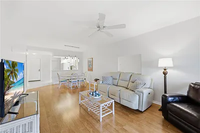 28072 Cavendish CT 2204 #2204 BONITA SPRINGS FL