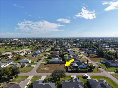 1128 22nd TER CAPE CORAL FL