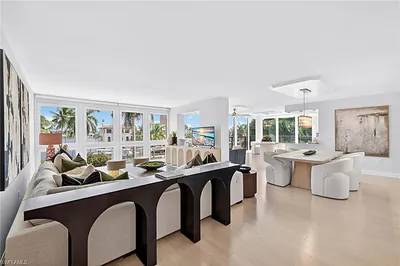 4031 Gulf Shore BLVD N 3E #3E NAPLES FL