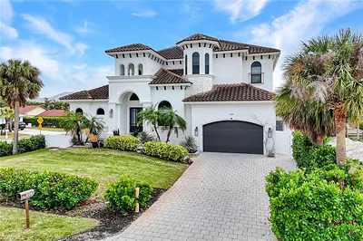 494 Seagull AVE NAPLES FL
