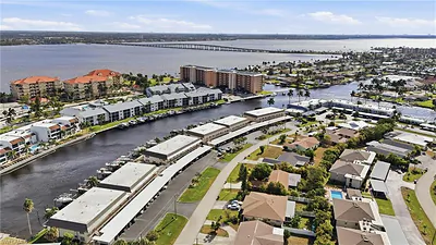 4229 SE 19th PL 2B #2B CAPE CORAL FL