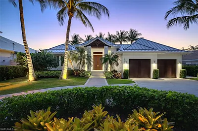 1880 SANDPIPER ST NAPLES FL