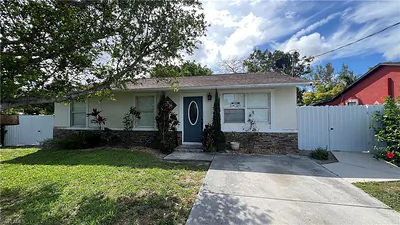 5374 Warren ST NAPLES FL