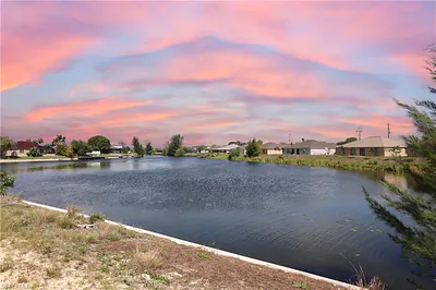 1118 SW 31st TER CAPE CORAL FL