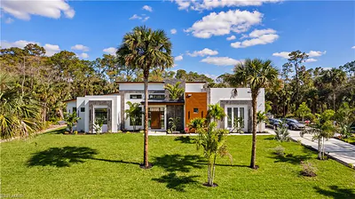 390 3rd ST NW NAPLES FL