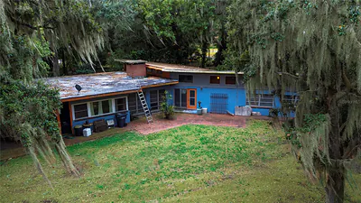 2060 LAKE ARIANA BOULEVARD Auburndale FL