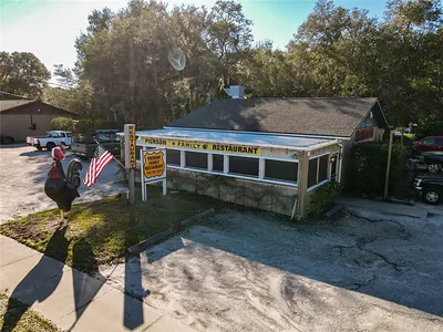 302 S CENTER STREET Pierson FL