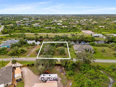 13902 BEGONIA CIRCLE Port Charlotte FL