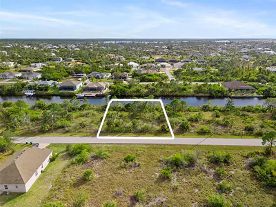 15109 AMSTERDAM AVENUE Port Charlotte FL