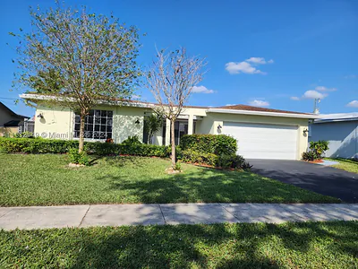 10551 Sunset Strip Sunrise FL