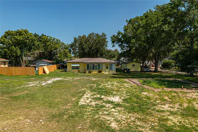 103 EAGLE LAKE LOOP ROAD Winter Haven FL