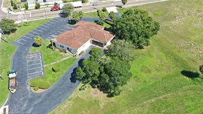 695 N SCENIC HIGHWAY Frostproof FL