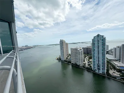 325 S Biscayne Blvd LPH 19 #LPH 19 Miami FL