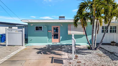 23 SEASIDE COURT Holmes Beach FL