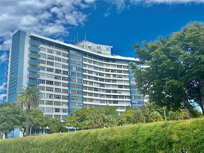 7441 Wayne Ave 6B #6B Miami Beach FL