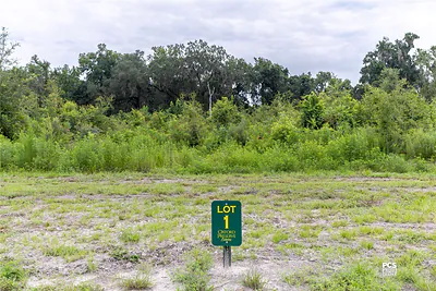 1480 OXFORD PRESERVE TRL Oxford FL