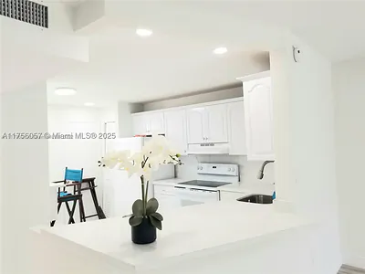 1670 NE 191st St 404-3 #404-3 Miami FL