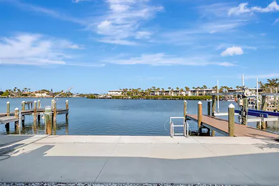 15 SEASIDE COURT Holmes Beach FL