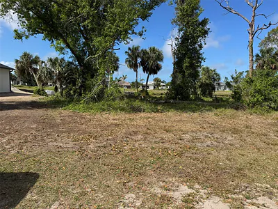 50 PINE VALLEY LANE Rotonda West FL