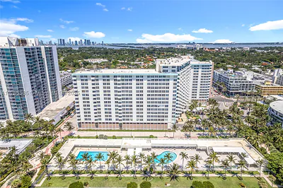2899 Collins Ave 1218 #1218 Miami Beach FL