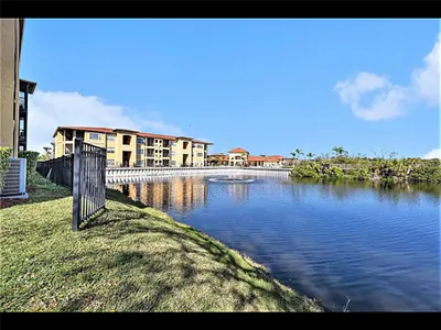 4333 BAYSIDE VILLAGE DRIVE 310 #310 Tampa FL
