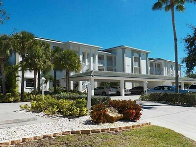 130 BREAKERS COURT 212 #212 Punta Gorda FL