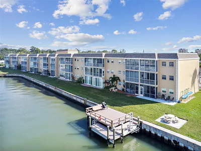 1 BOCA CIEGA POINT BOULEVARD 310 #310 St Petersburg FL