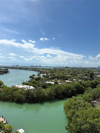 7441 Wayne Ave 10E #10E Miami Beach FL